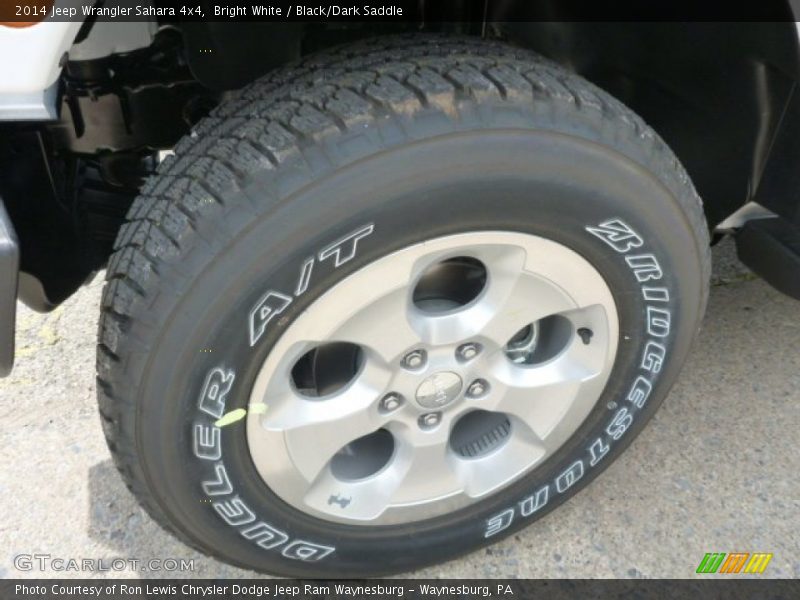 Bright White / Black/Dark Saddle 2014 Jeep Wrangler Sahara 4x4