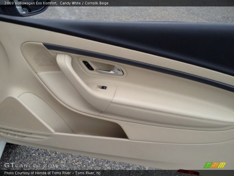 Candy White / Cornsilk Beige 2009 Volkswagen Eos Komfort