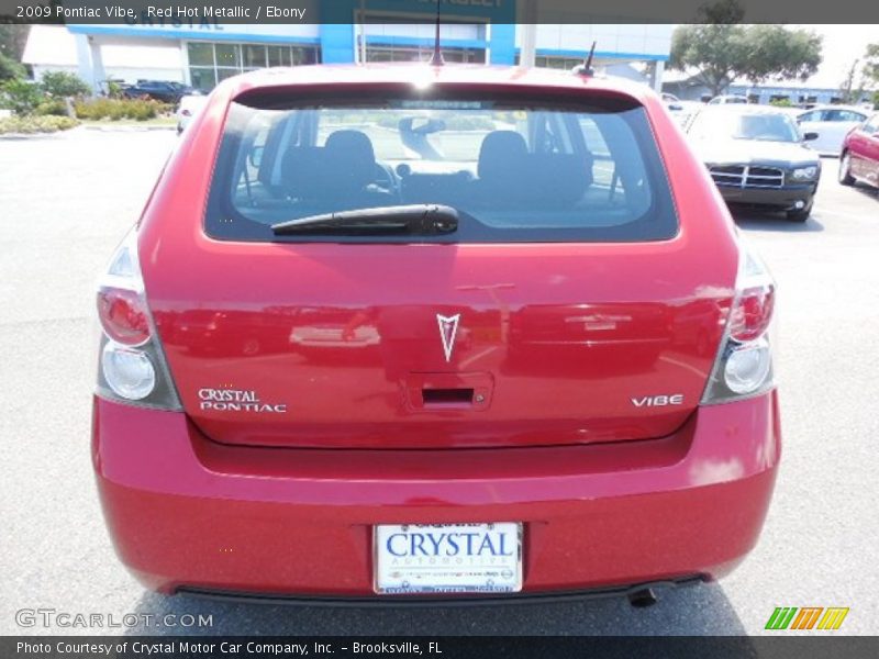 Red Hot Metallic / Ebony 2009 Pontiac Vibe