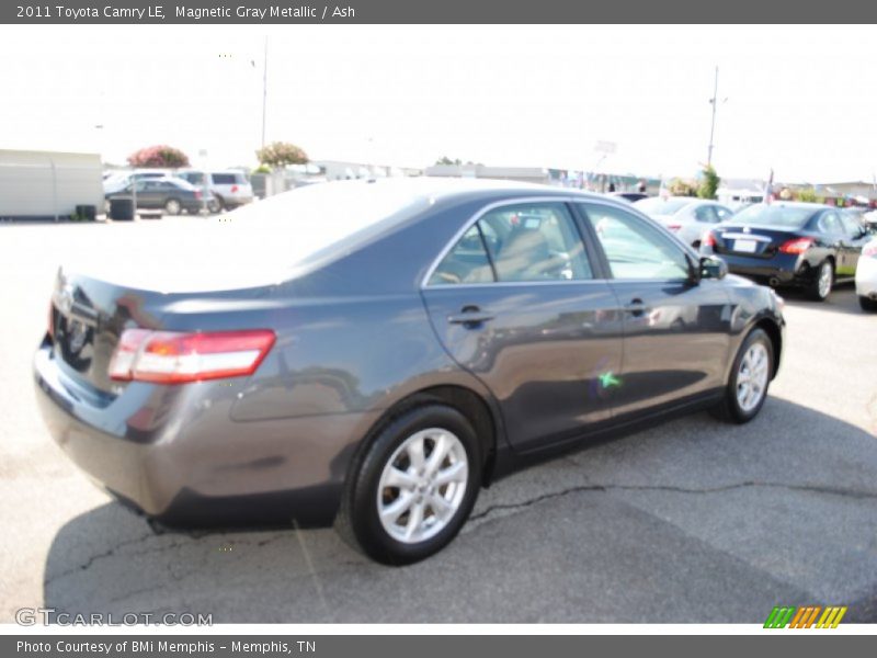 Magnetic Gray Metallic / Ash 2011 Toyota Camry LE