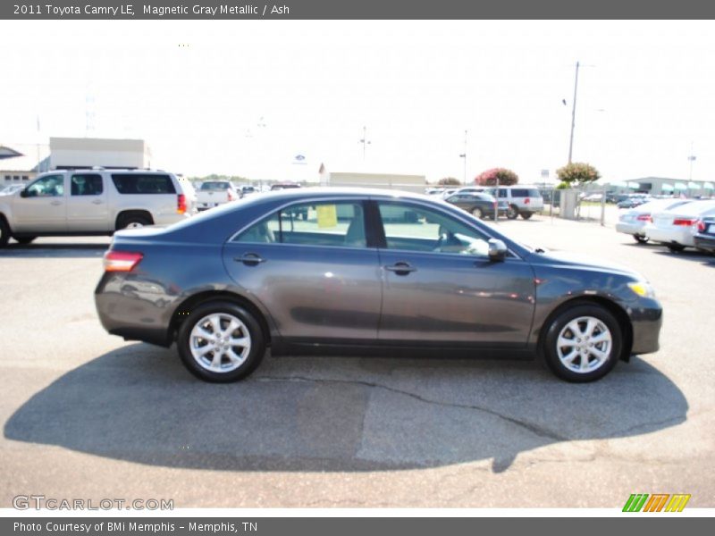 Magnetic Gray Metallic / Ash 2011 Toyota Camry LE
