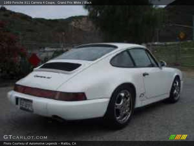 Grand Prix White / Black 1989 Porsche 911 Carrera 4 Coupe