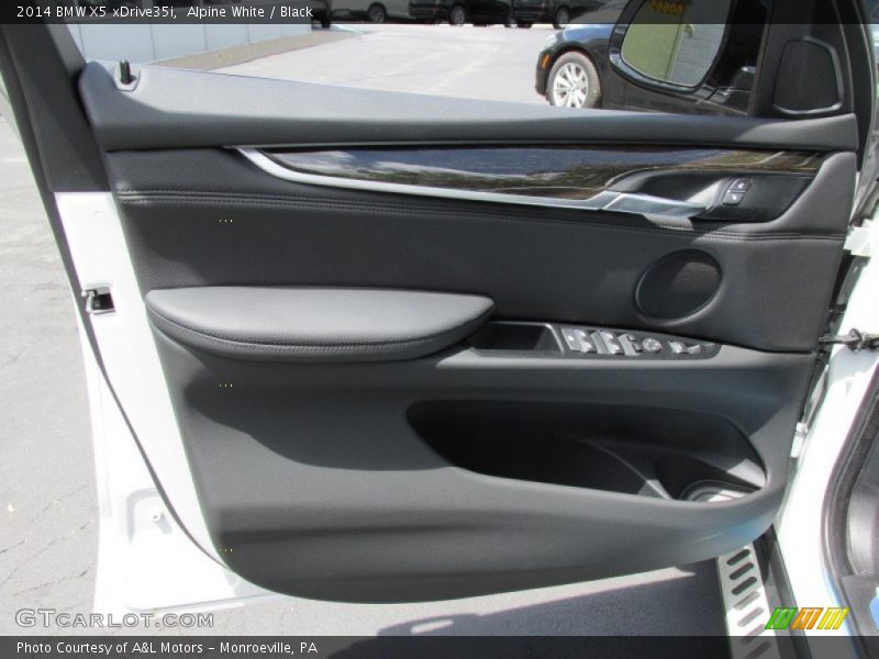 Alpine White / Black 2014 BMW X5 xDrive35i