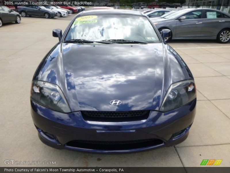 Moonlit Blue / Black/Red 2005 Hyundai Tiburon SE