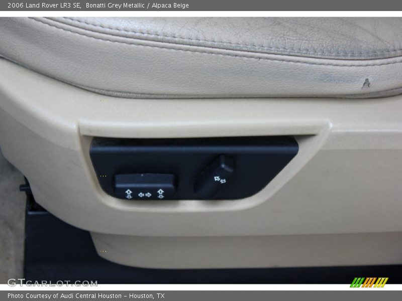 Bonatti Grey Metallic / Alpaca Beige 2006 Land Rover LR3 SE
