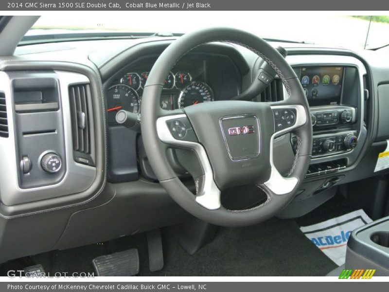 Dashboard of 2014 Sierra 1500 SLE Double Cab