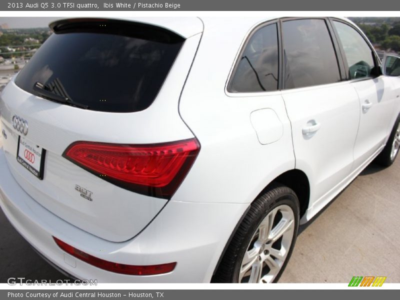 Ibis White / Pistachio Beige 2013 Audi Q5 3.0 TFSI quattro