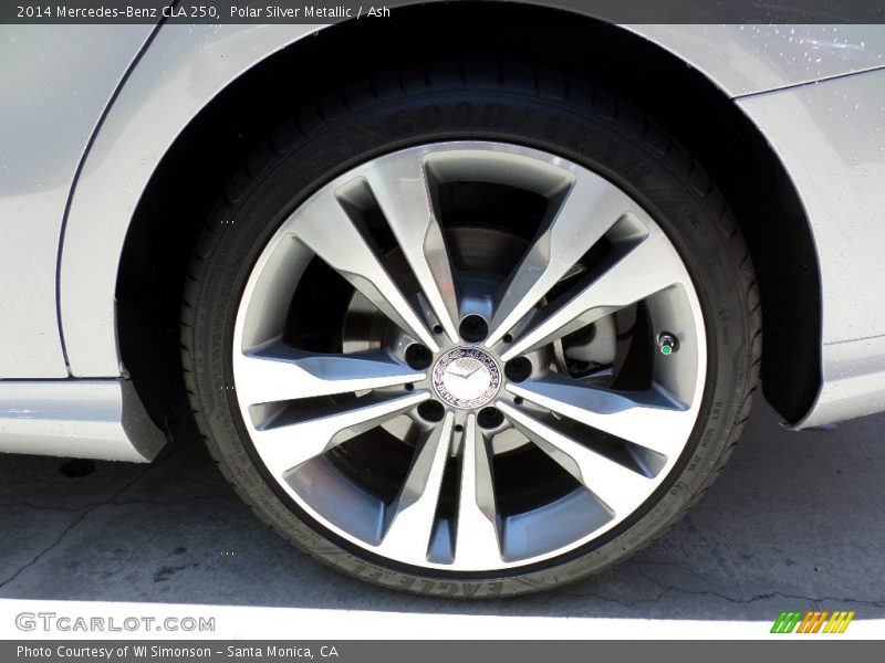 Polar Silver Metallic / Ash 2014 Mercedes-Benz CLA 250