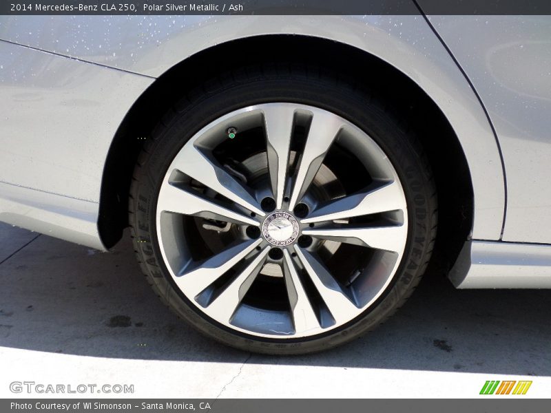 Polar Silver Metallic / Ash 2014 Mercedes-Benz CLA 250
