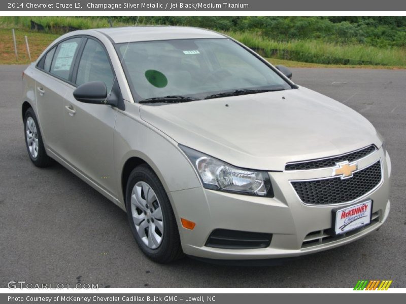 Champagne Silver Metallic / Jet Black/Medium Titanium 2014 Chevrolet Cruze LS