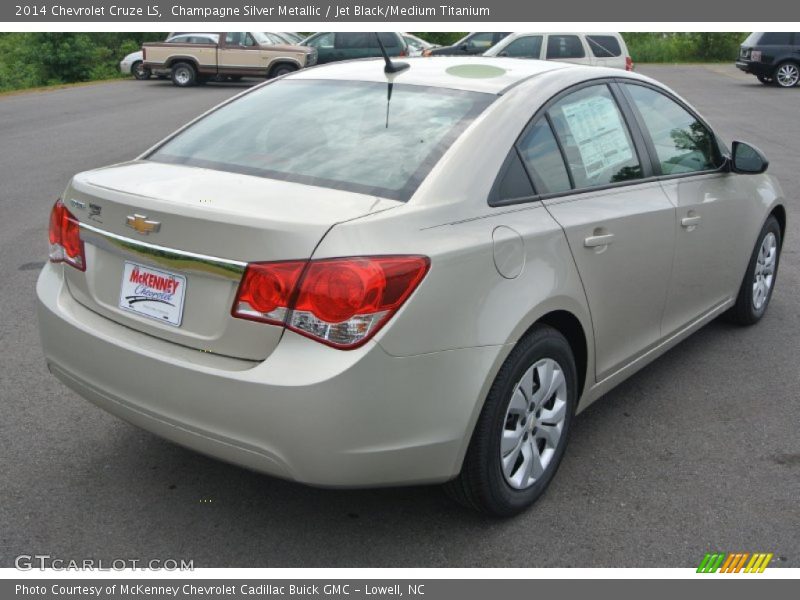 Champagne Silver Metallic / Jet Black/Medium Titanium 2014 Chevrolet Cruze LS