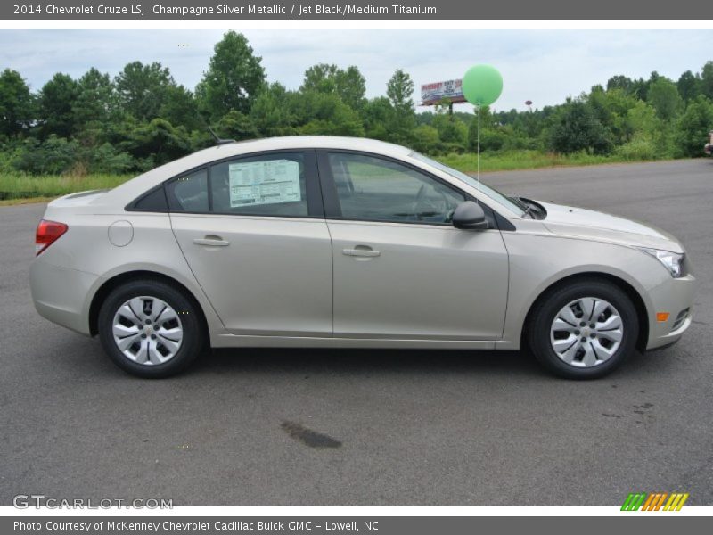 Champagne Silver Metallic / Jet Black/Medium Titanium 2014 Chevrolet Cruze LS