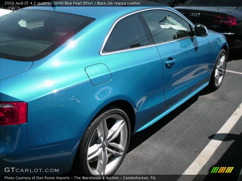 Sprint Blue Pearl Effect / Black Silk Nappa Leather 2009 Audi S5 4.2 quattro