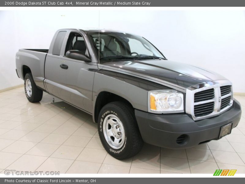 Mineral Gray Metallic / Medium Slate Gray 2006 Dodge Dakota ST Club Cab 4x4