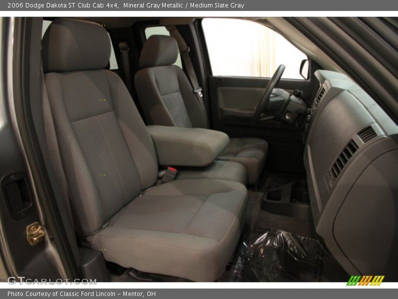 Mineral Gray Metallic / Medium Slate Gray 2006 Dodge Dakota ST Club Cab 4x4