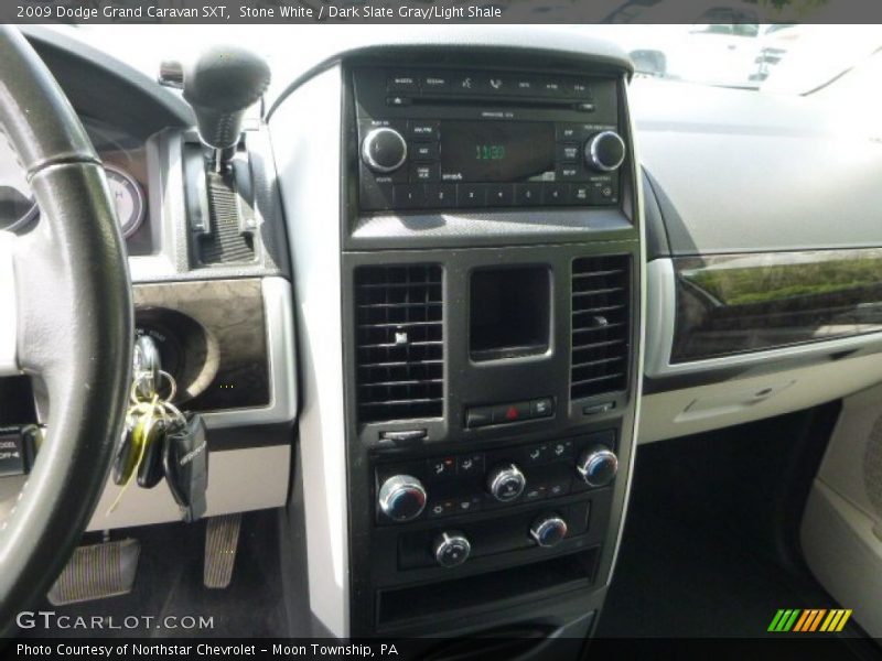 Stone White / Dark Slate Gray/Light Shale 2009 Dodge Grand Caravan SXT