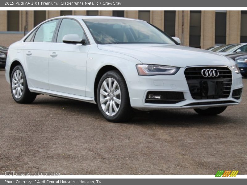 Front 3/4 View of 2015 A4 2.0T Premium