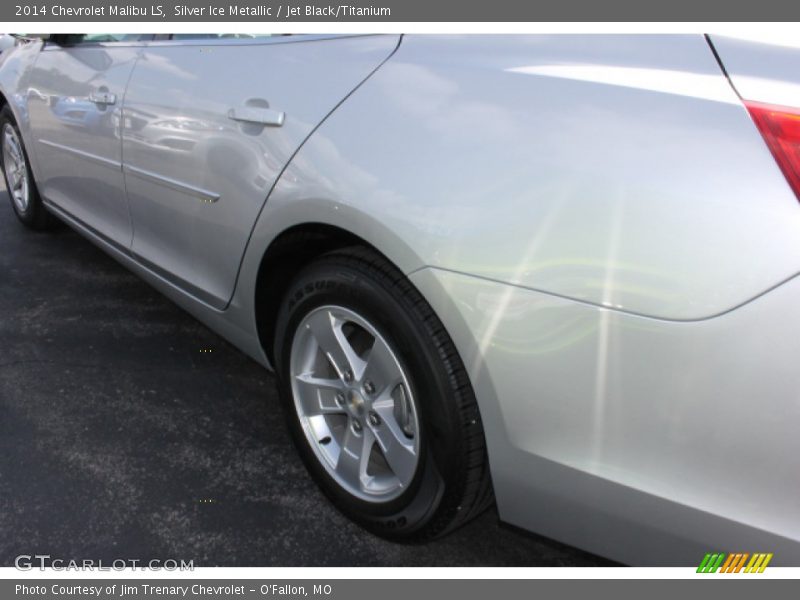Silver Ice Metallic / Jet Black/Titanium 2014 Chevrolet Malibu LS