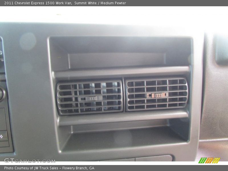 Summit White / Medium Pewter 2011 Chevrolet Express 1500 Work Van