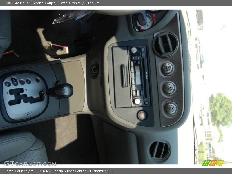 Taffeta White / Titanium 2005 Acura RSX Sports Coupe