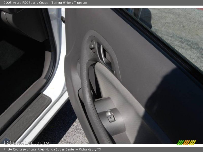 Taffeta White / Titanium 2005 Acura RSX Sports Coupe