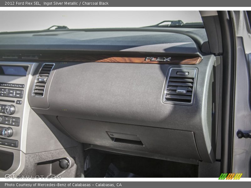 Ingot Silver Metallic / Charcoal Black 2012 Ford Flex SEL