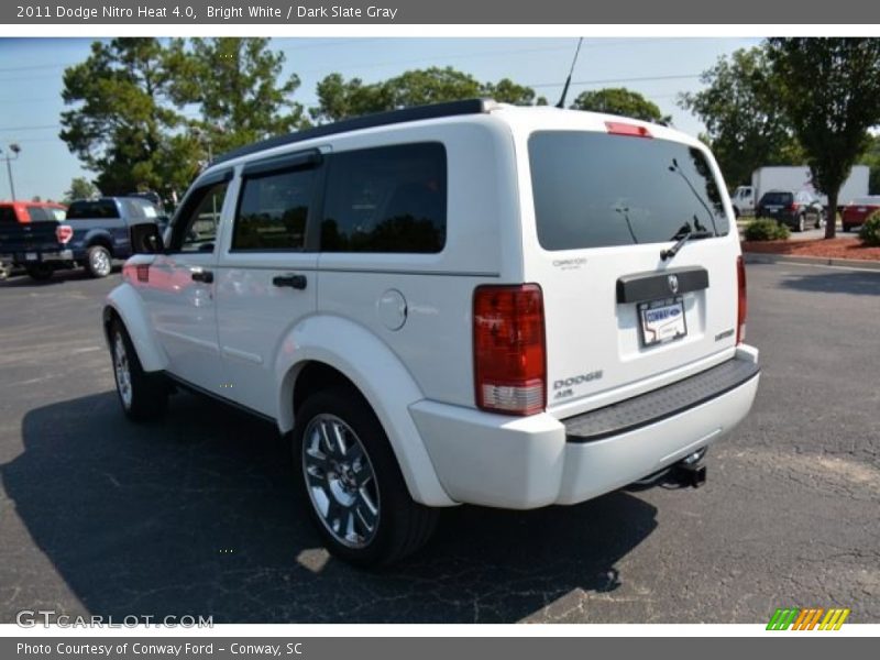 Bright White / Dark Slate Gray 2011 Dodge Nitro Heat 4.0
