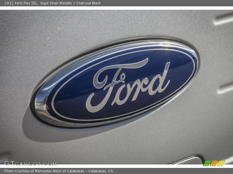 Ingot Silver Metallic / Charcoal Black 2012 Ford Flex SEL