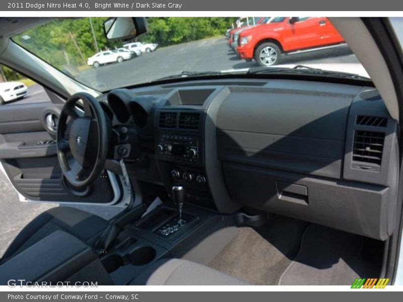 Bright White / Dark Slate Gray 2011 Dodge Nitro Heat 4.0