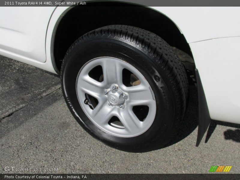 Super White / Ash 2011 Toyota RAV4 I4 4WD