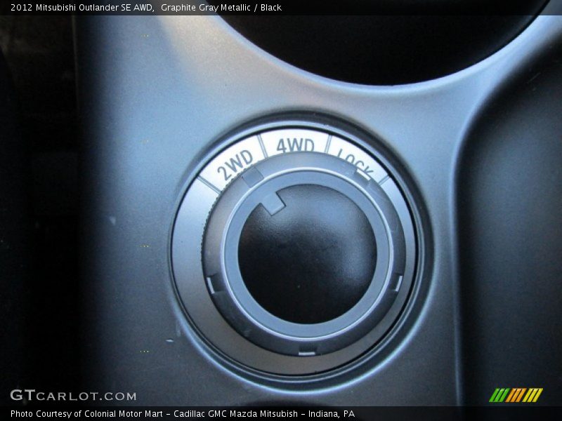 Controls of 2012 Outlander SE AWD