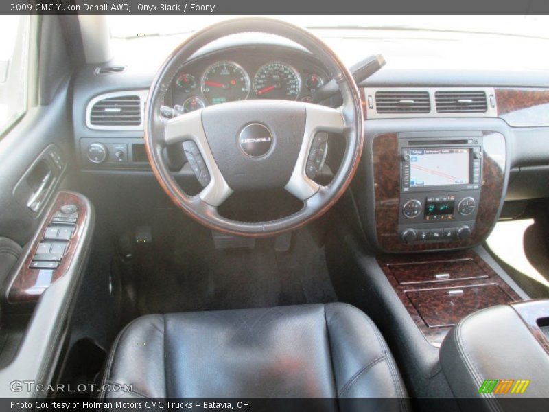 Onyx Black / Ebony 2009 GMC Yukon Denali AWD