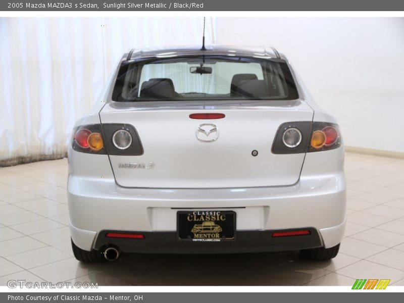 Sunlight Silver Metallic / Black/Red 2005 Mazda MAZDA3 s Sedan