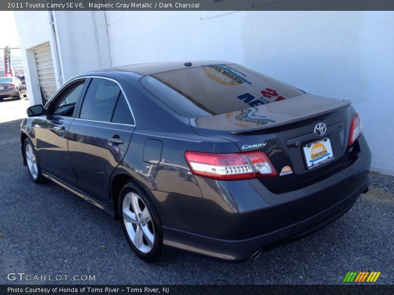 Magnetic Gray Metallic / Dark Charcoal 2011 Toyota Camry SE V6