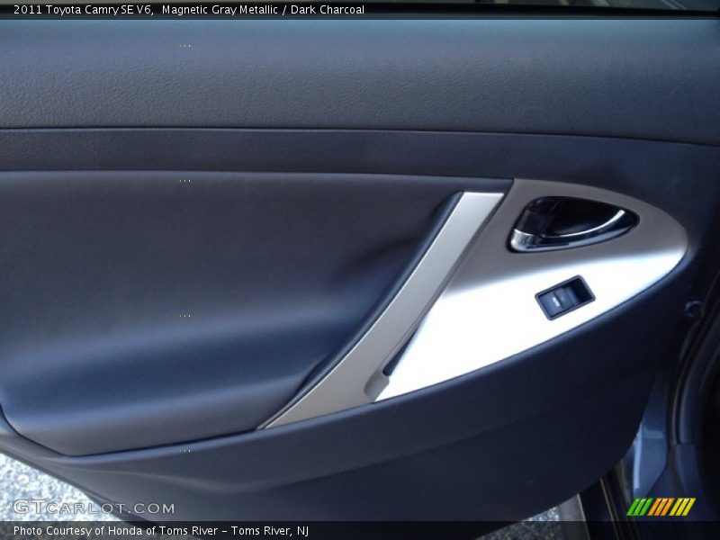 Magnetic Gray Metallic / Dark Charcoal 2011 Toyota Camry SE V6