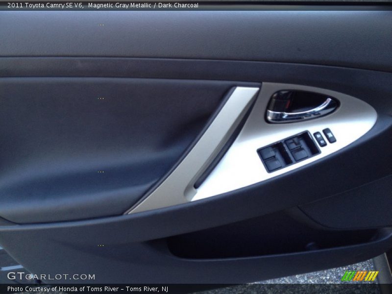 Magnetic Gray Metallic / Dark Charcoal 2011 Toyota Camry SE V6
