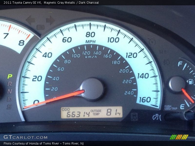 Magnetic Gray Metallic / Dark Charcoal 2011 Toyota Camry SE V6