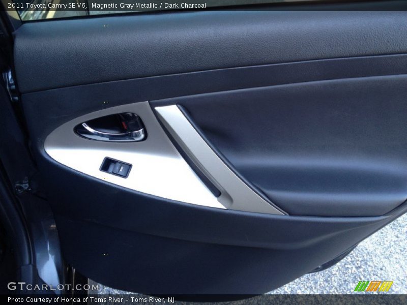 Magnetic Gray Metallic / Dark Charcoal 2011 Toyota Camry SE V6