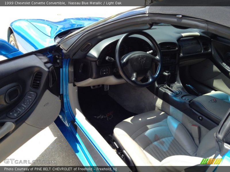 Nassau Blue Metallic / Light Oak 1999 Chevrolet Corvette Convertible