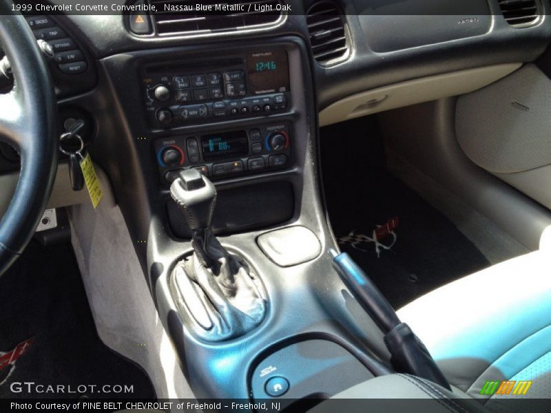 Nassau Blue Metallic / Light Oak 1999 Chevrolet Corvette Convertible