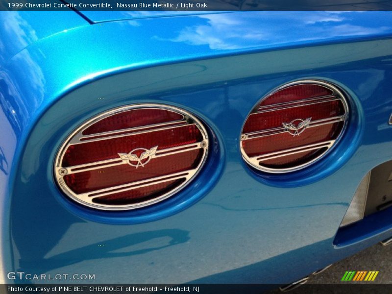 Nassau Blue Metallic / Light Oak 1999 Chevrolet Corvette Convertible