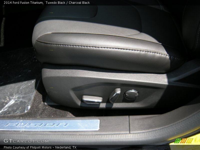 Tuxedo Black / Charcoal Black 2014 Ford Fusion Titanium