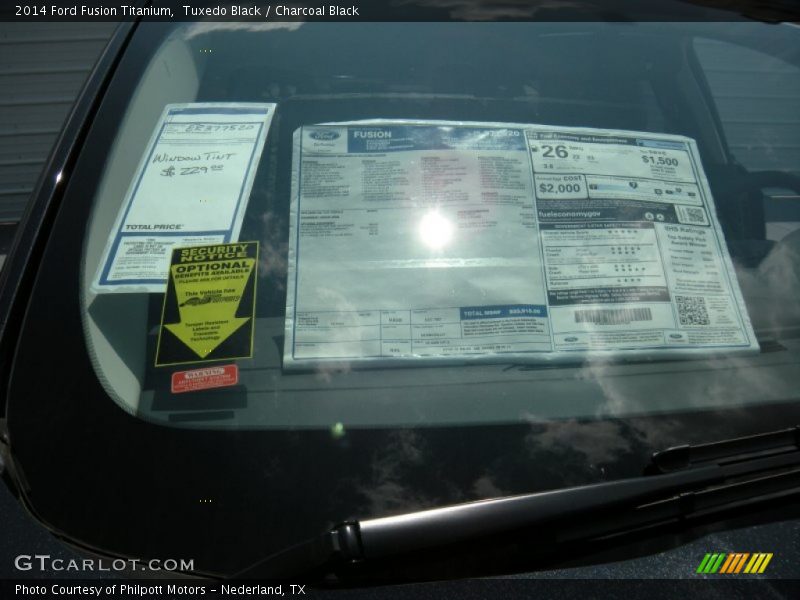 Tuxedo Black / Charcoal Black 2014 Ford Fusion Titanium