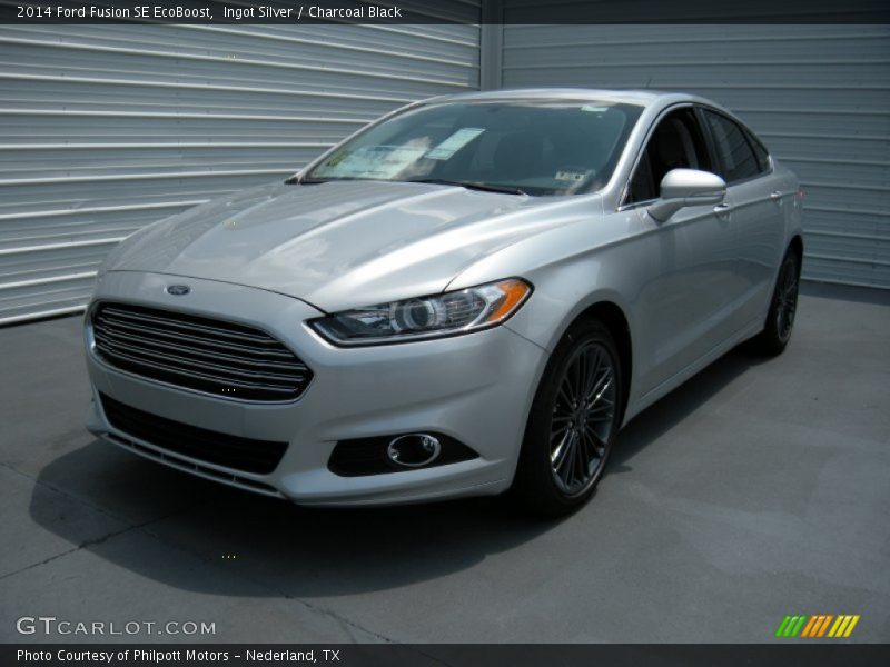 Ingot Silver / Charcoal Black 2014 Ford Fusion SE EcoBoost