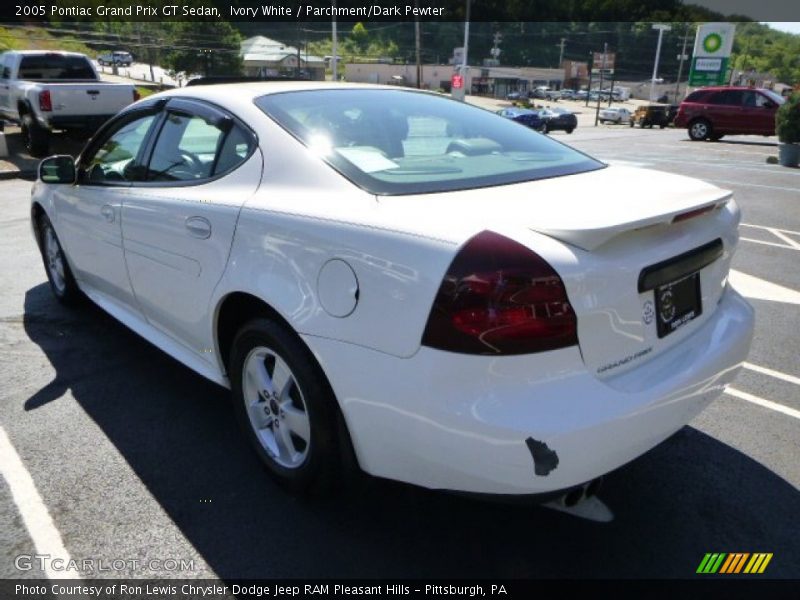 Ivory White / Parchment/Dark Pewter 2005 Pontiac Grand Prix GT Sedan