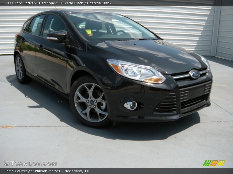 Tuxedo Black / Charcoal Black 2014 Ford Focus SE Hatchback