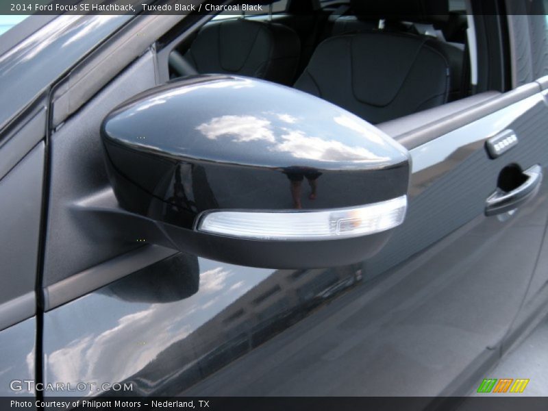 Tuxedo Black / Charcoal Black 2014 Ford Focus SE Hatchback
