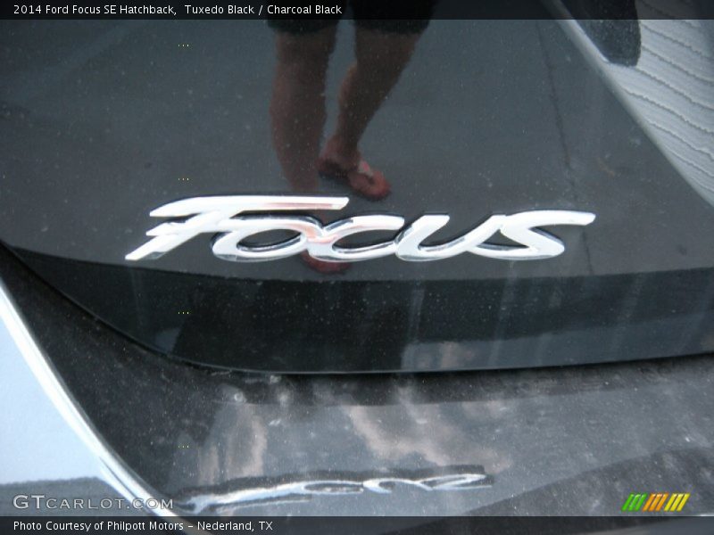 Tuxedo Black / Charcoal Black 2014 Ford Focus SE Hatchback