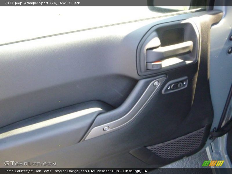 Anvil / Black 2014 Jeep Wrangler Sport 4x4
