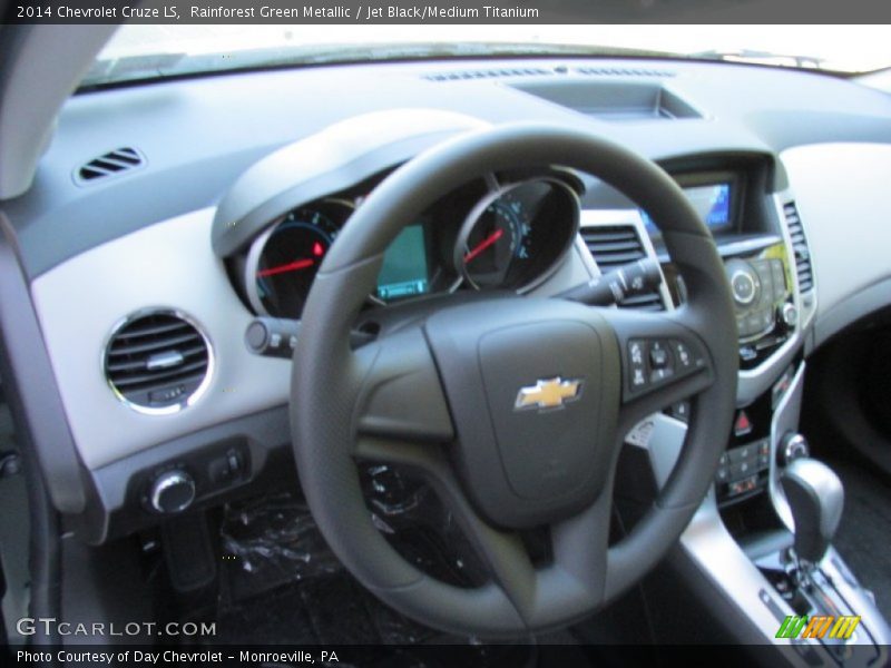 Rainforest Green Metallic / Jet Black/Medium Titanium 2014 Chevrolet Cruze LS
